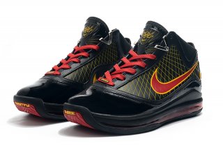 James 7 black red yellow shoes