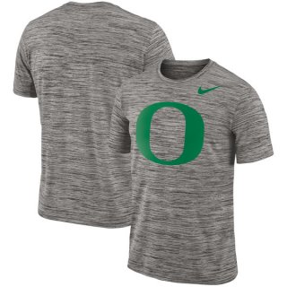 Nike-Oregon-Ducks-2018-Player-Travel-Legend-Performance-T-Shirt