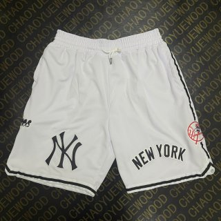 New York Yankees white men shorts
