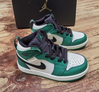 Jordan 1 white green youth shoes