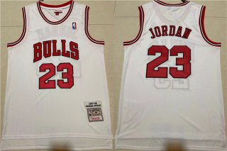 Chicago Bulls #23 Michael Jordan White 1997-98 Throwback Stitched Jersey